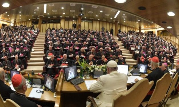 El Papa anuncia para 2022 un Sínodo de obispos sobre Iglesia y sinodalidad